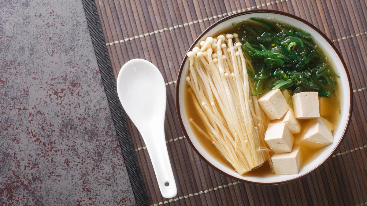 Resep Sup Bening Tahu Jamur yang Rendah Lemak