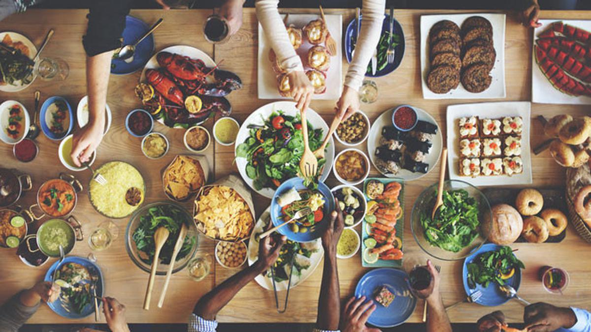 5 Cara Cerdas Memanfaatkan Makanan Sisa Lebaran yang Berlebih, Anti Mubazir!