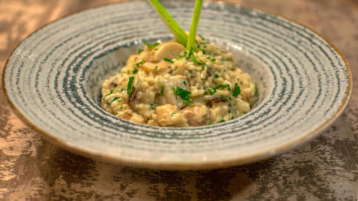 Resep Praktis Mushroom Risotto Umami dalam 30 Menit