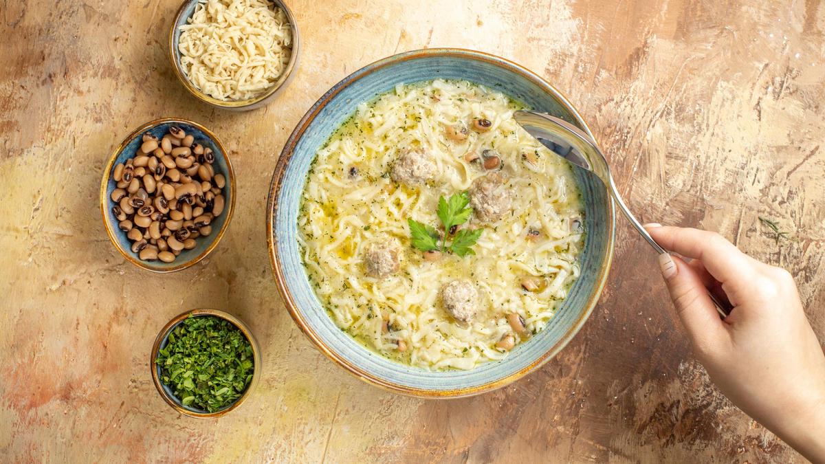 Resep Millet Bowl dengan Saus Herbs Lemon Tinggi Nutrisi yang Segar dan Mengenyangkan